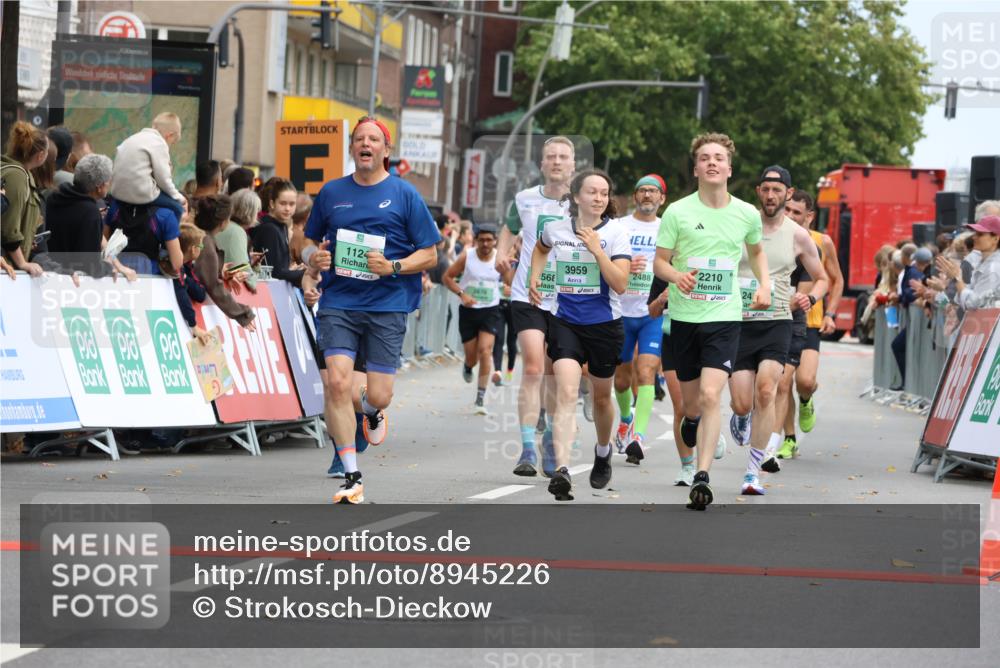 21.09.2025 - PSD Bank Halbmarathon Strokosch-Dieckow http://msf.ph/oto/8945226 21.09.2025 11:55:45 Ziel 1124, 1134, 1568, 1818, 1819, 2210, 2218, 2273, 2399, 2456, 2488, 2587, 2636, 2642, 2901, 3166, 3959 meine-sportfotos.de