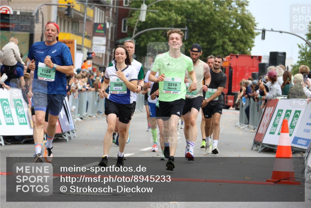 21.09.2025 - PSD Bank Halbmarathon Strokosch-Dieckow http://msf.ph/oto/8945233 21.09.2025 11:55:46 Ziel 1124, 1134, 1273, 1536, 1568, 1818, 1819, 2210, 2218, 2273, 2399, 2456, 2488, 2587, 2636, 2642, 2901, 3166, 3959 meine-sportfotos.de