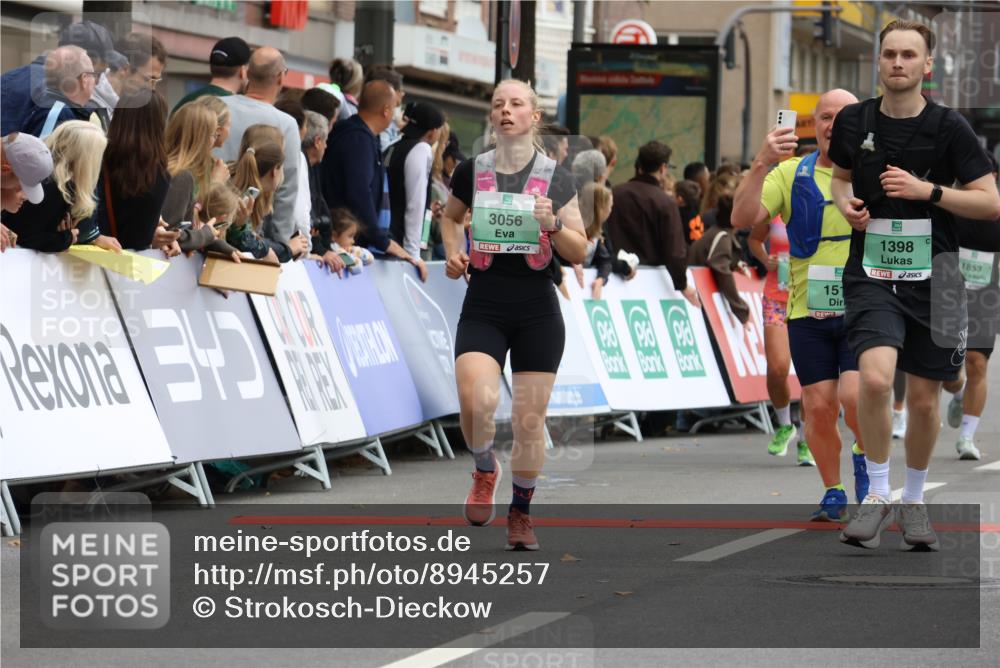 21.09.2025 - PSD Bank Halbmarathon Strokosch-Dieckow http://msf.ph/oto/8945257 21.09.2025 12:04:21 Ziel 1172, 1398, 1515, 1853, 2585, 2854, 3039, 3056, 3072, 3162, 3336, 3355, 3966 meine-sportfotos.de