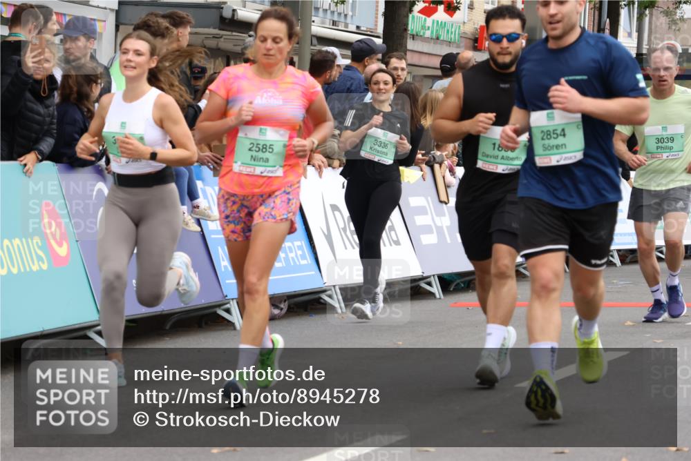 21.09.2025 - PSD Bank Halbmarathon Strokosch-Dieckow http://msf.ph/oto/8945278 21.09.2025 12:04:27 Ziel 1398, 1515, 1853, 2556, 2585, 2854, 2960, 3010, 3039, 3056, 3072, 3336, 3512, 3607 meine-sportfotos.de