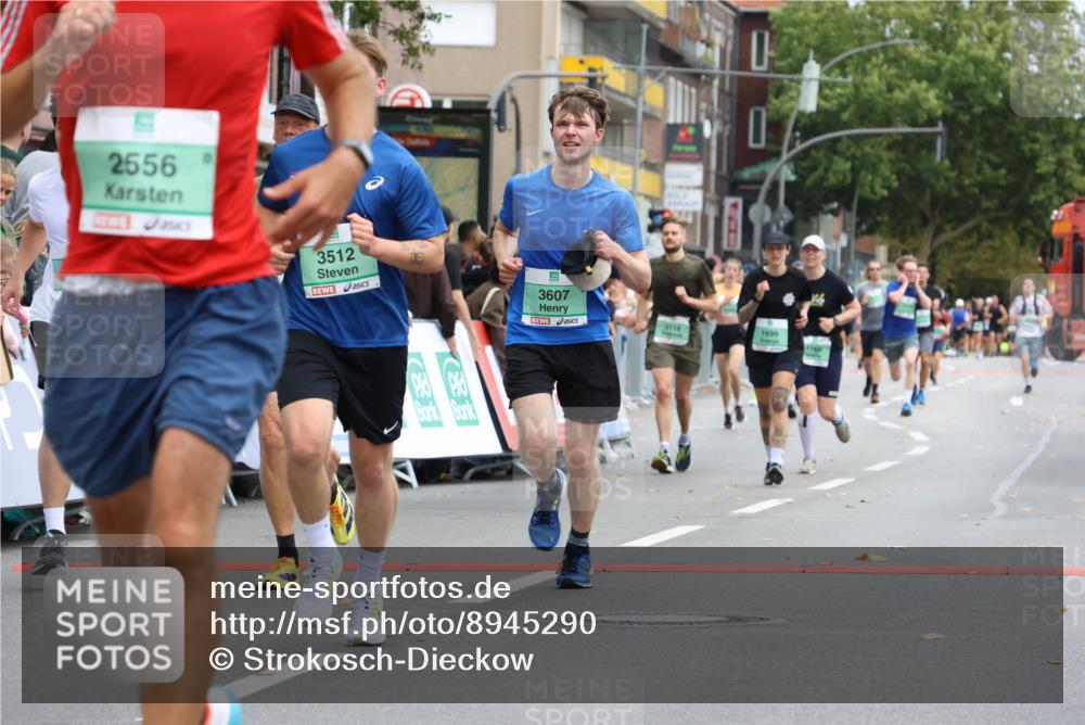 21.09.2025 - PSD Bank Halbmarathon Strokosch-Dieckow http://msf.ph/oto/8945290 21.09.2025 12:04:31 Ziel 1515, 1699, 1853, 2556, 2585, 2854, 2960, 3010, 3039, 3072, 3336, 3512, 3607 meine-sportfotos.de