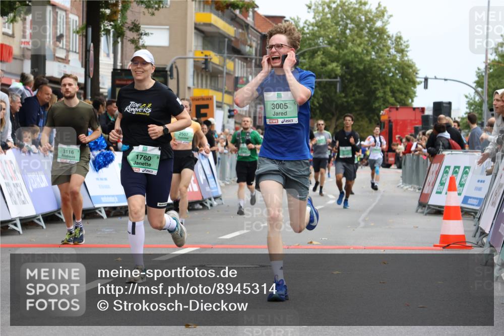 21.09.2025 - PSD Bank Halbmarathon Strokosch-Dieckow http://msf.ph/oto/8945314 21.09.2025 12:04:39 Ziel 1699, 1760, 2507, 2774, 2960, 3005, 3010, 3116, 3177, 3512, 3607 meine-sportfotos.de