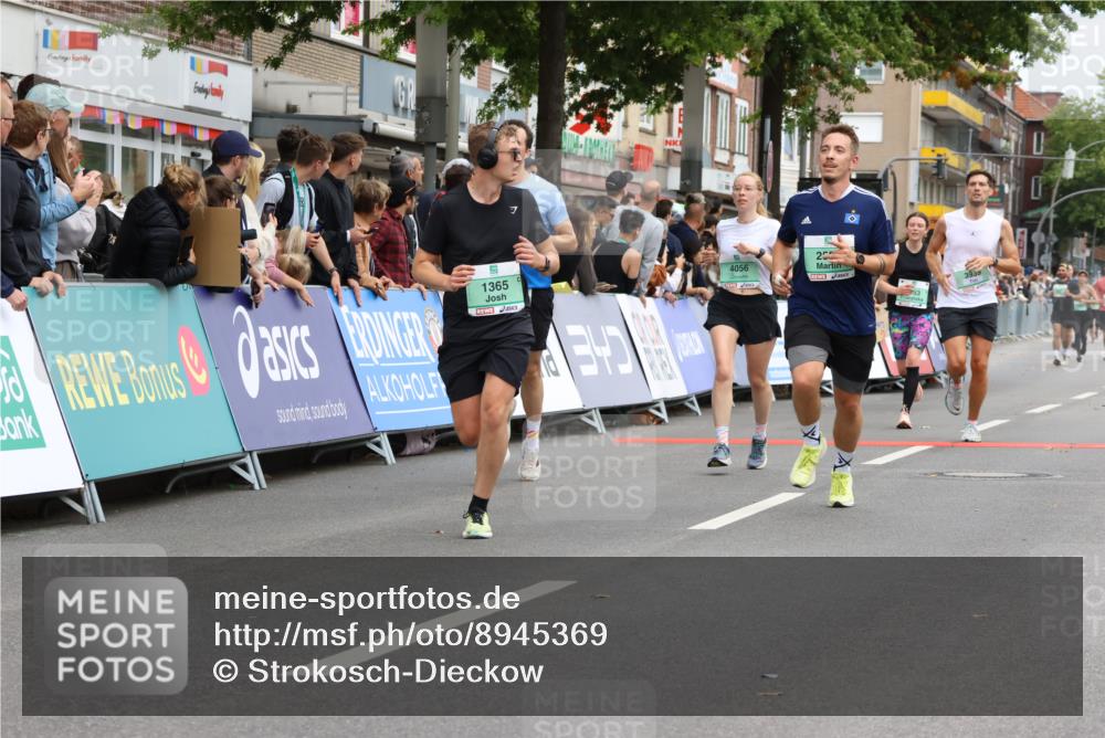 21.09.2025 - PSD Bank Halbmarathon Strokosch-Dieckow http://msf.ph/oto/8945369 21.09.2025 11:56:48 Ziel 1229, 1365, 1453, 2411, 2526, 2555, 2676, 2760, 2912, 2927, 3939, 4056 meine-sportfotos.de