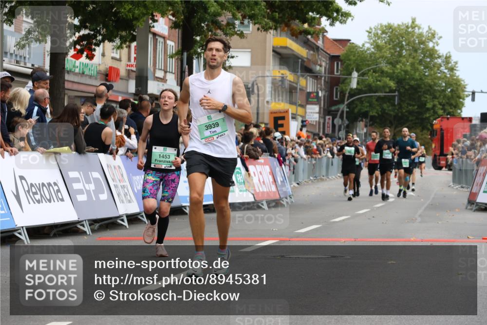 21.09.2025 - PSD Bank Halbmarathon Strokosch-Dieckow http://msf.ph/oto/8945381 21.09.2025 11:56:51 Ziel 1229, 1365, 1453, 2411, 2526, 2555, 2676, 2760, 2927, 3939, 4056 meine-sportfotos.de