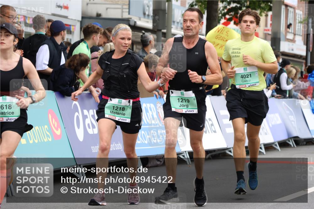 21.09.2025 - PSD Bank Halbmarathon Strokosch-Dieckow http://msf.ph/oto/8945422 21.09.2025 12:05:22 Ziel 1043, 1218, 1219, 1253, 1255, 1299, 2097, 2618, 2890, 3074, 3262, 3970, 4021, 4045 meine-sportfotos.de