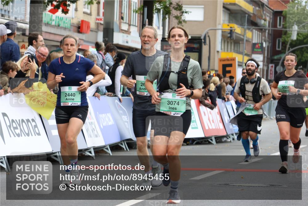 21.09.2025 - PSD Bank Halbmarathon Strokosch-Dieckow http://msf.ph/oto/8945455 21.09.2025 12:05:30 Ziel 1299, 1485, 1538, 2075, 2097, 2440, 2670, 2890, 3038, 3074, 3251, 3262, 3970, 4020, 4022 meine-sportfotos.de