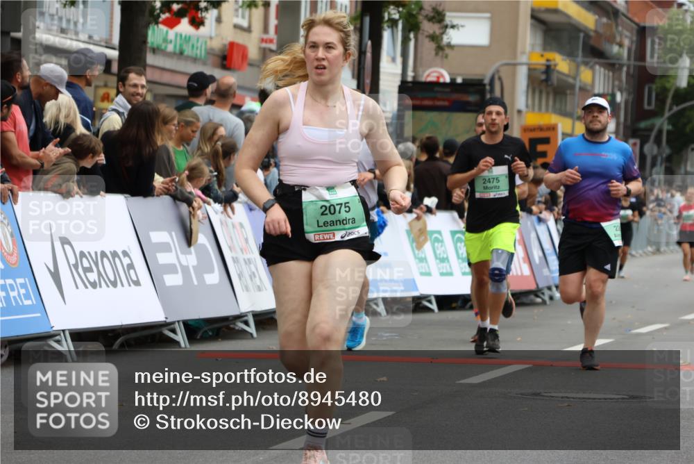21.09.2025 - PSD Bank Halbmarathon Strokosch-Dieckow http://msf.ph/oto/8945480 21.09.2025 12:05:39 Ziel 1485, 1538, 2075, 2262, 2440, 2475, 2534, 2670, 2963, 3038, 3251, 4020, 4022 meine-sportfotos.de