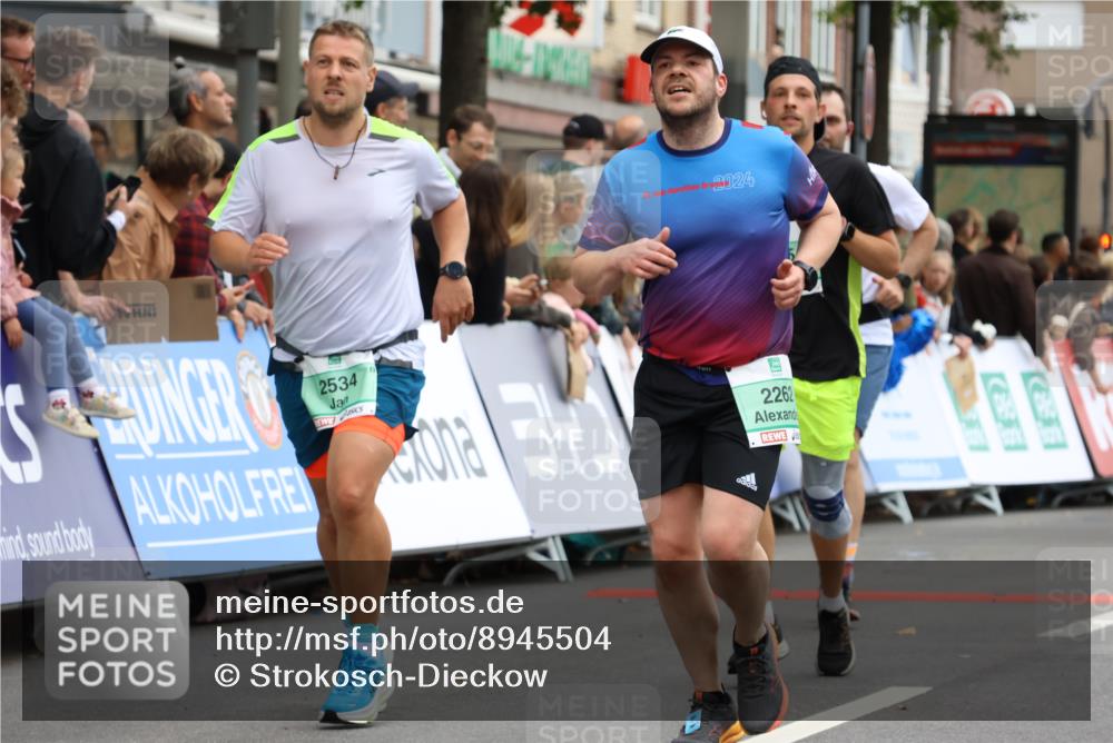 21.09.2025 - PSD Bank Halbmarathon Strokosch-Dieckow http://msf.ph/oto/8945504 21.09.2025 12:05:42 Ziel 1485, 1538, 2075, 2262, 2475, 2534, 2963, 3234, 3251, 4020, 4022 meine-sportfotos.de