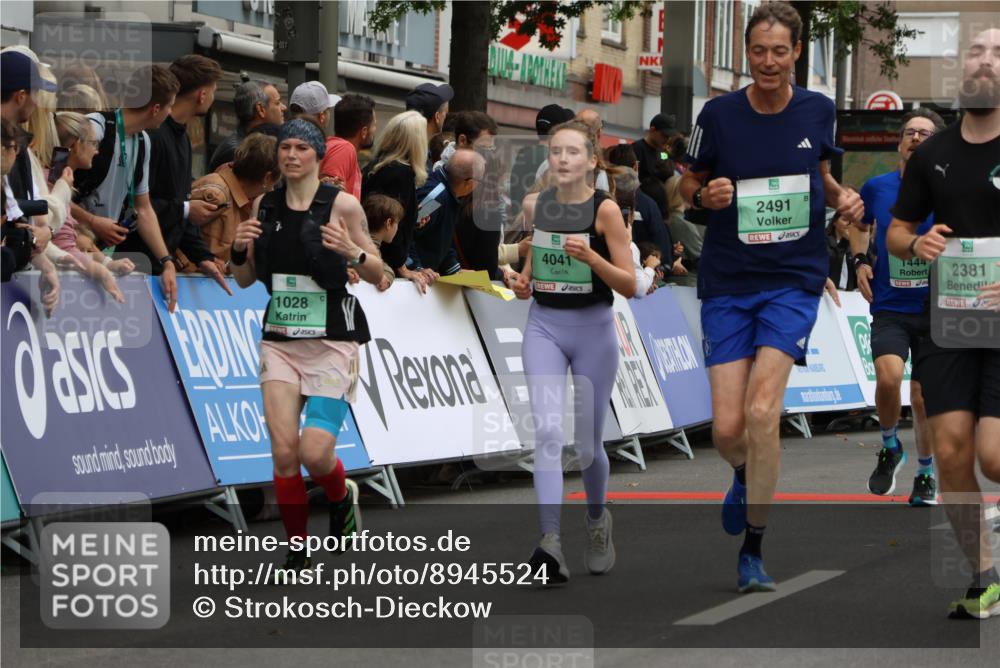 21.09.2025 - PSD Bank Halbmarathon Strokosch-Dieckow http://msf.ph/oto/8945524 21.09.2025 11:58:03 Ziel 1028, 1158, 1411, 1444, 1696, 2170, 2282, 2381, 2389, 2491, 2619, 2627, 2910, 3375, 3510, 4041 meine-sportfotos.de