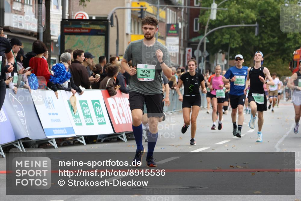 21.09.2025 - PSD Bank Halbmarathon Strokosch-Dieckow http://msf.ph/oto/8945536 21.09.2025 12:05:59 Ziel 1432, 1620, 1726, 1727, 2013, 2446, 2580, 3236, 3292, 3428, 3653 meine-sportfotos.de
