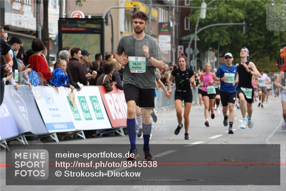 21.09.2025 - PSD Bank Halbmarathon Strokosch-Dieckow http://msf.ph/oto/8945538 21.09.2025 12:05:59 Ziel 1432, 1620, 1726, 1727, 2013, 2446, 2580, 3236, 3292, 3428, 3653 meine-sportfotos.de