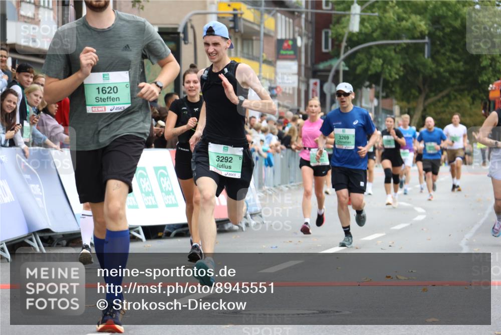 21.09.2025 - PSD Bank Halbmarathon Strokosch-Dieckow http://msf.ph/oto/8945551 21.09.2025 12:06:02 Ziel 1432, 1620, 1663, 1726, 1727, 2013, 2580, 3073, 3236, 3269, 3292 meine-sportfotos.de