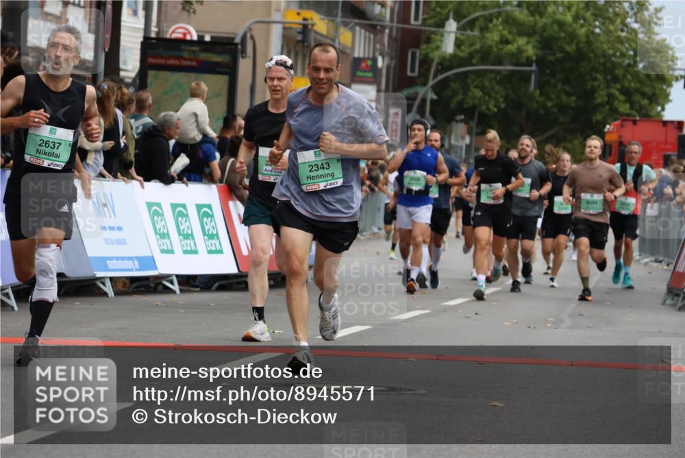 21.09.2025 - PSD Bank Halbmarathon Strokosch-Dieckow http://msf.ph/oto/8945571 21.09.2025 11:58:22 Ziel 1197, 1322, 1348, 1610, 1611, 2343, 2637, 2832, 2858, 2961, 3080, 3099, 3960, 4044 meine-sportfotos.de