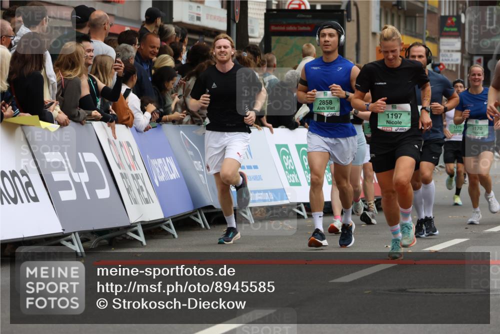 21.09.2025 - PSD Bank Halbmarathon Strokosch-Dieckow http://msf.ph/oto/8945585 21.09.2025 11:58:26 Ziel 1197, 1275, 1276, 1322, 1610, 1611, 2289, 2324, 2343, 2622, 2637, 2826, 2832, 2858, 2961, 3032, 3092, 3099, 3170, 3314, 3960, 4044 meine-sportfotos.de