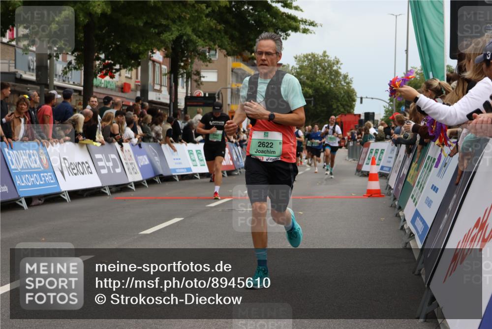 21.09.2025 - PSD Bank Halbmarathon Strokosch-Dieckow http://msf.ph/oto/8945610 21.09.2025 11:58:35 Ziel 1107, 1197, 1275, 1276, 1521, 1610, 2289, 2324, 2482, 2622, 2826, 2832, 2858, 2928, 2961, 3032, 3092, 3099, 3170, 3198, 3301, 3314, 3521, 4044 meine-sportfotos.de
