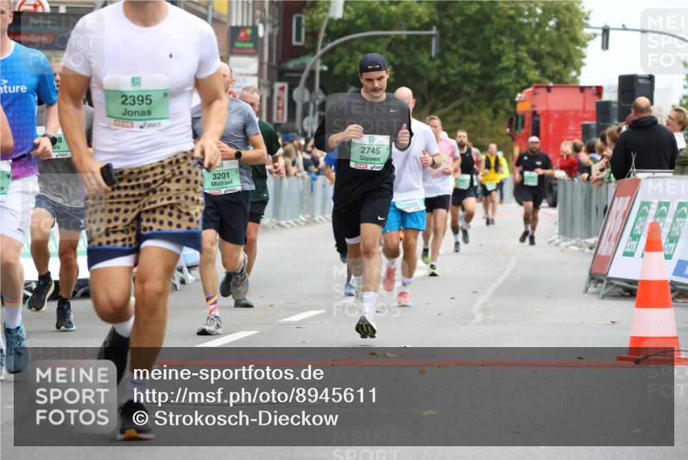 21.09.2025 - PSD Bank Halbmarathon Strokosch-Dieckow http://msf.ph/oto/8945611 21.09.2025 12:06:20 Ziel 1021, 1296, 1334, 2395, 2433, 2689, 2712, 2745, 2920, 2998, 3030, 3201, 3254, 3955 meine-sportfotos.de