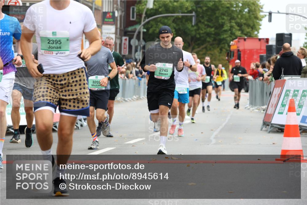 21.09.2025 - PSD Bank Halbmarathon Strokosch-Dieckow http://msf.ph/oto/8945614 21.09.2025 12:06:20 Ziel 1021, 1296, 1334, 2395, 2433, 2689, 2712, 2745, 2920, 2998, 3030, 3201, 3254, 3955 meine-sportfotos.de