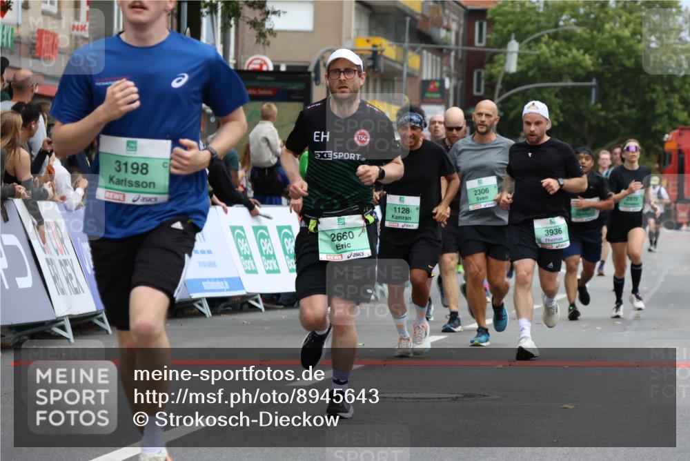 21.09.2025 - PSD Bank Halbmarathon Strokosch-Dieckow http://msf.ph/oto/8945643 21.09.2025 11:58:44 Ziel 1107, 1122, 1128, 1338, 1521, 1531, 1532, 2306, 2371, 2482, 2543, 2590, 2660, 2870, 2928, 3198, 3301, 3356, 3521, 3936 meine-sportfotos.de