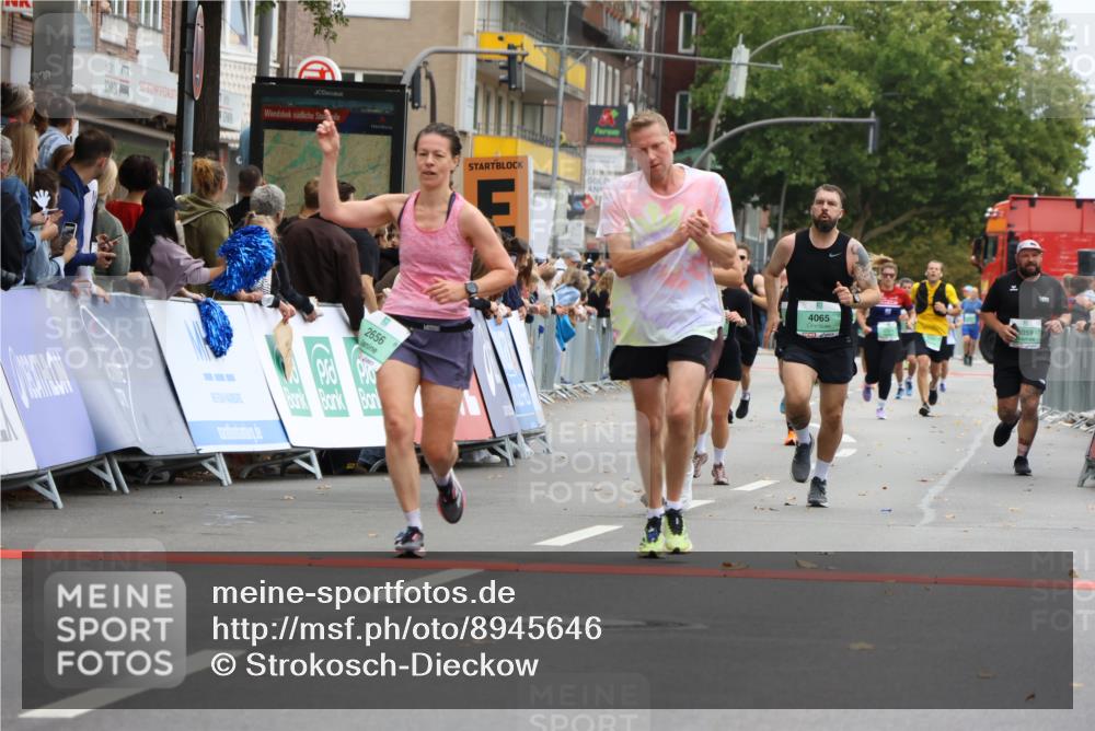 21.09.2025 - PSD Bank Halbmarathon Strokosch-Dieckow http://msf.ph/oto/8945646 21.09.2025 12:06:29 Ziel 1021, 1334, 2395, 2656, 2689, 2698, 2745, 2933, 2998, 3201, 3254, 3586, 3955, 4065 meine-sportfotos.de