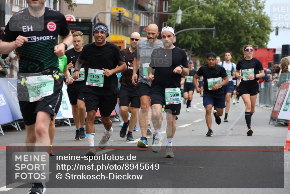 21.09.2025 - PSD Bank Halbmarathon Strokosch-Dieckow http://msf.ph/oto/8945649 21.09.2025 11:58:46 Ziel 1107, 1122, 1128, 1338, 1521, 1531, 1532, 2306, 2371, 2543, 2590, 2604, 2660, 2870, 2928, 3198, 3301, 3356, 3521, 3542, 3936 meine-sportfotos.de