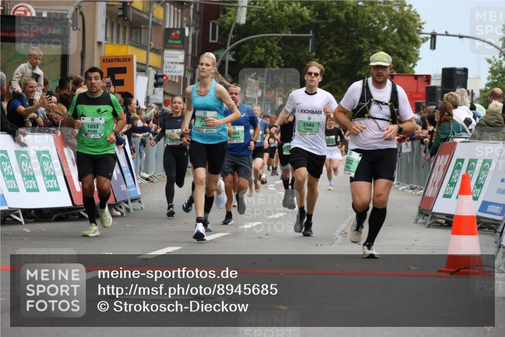 21.09.2025 - PSD Bank Halbmarathon Strokosch-Dieckow http://msf.ph/oto/8945685 21.09.2025 11:59:03 Ziel 1033, 1064, 1092, 1093, 1258, 1486, 2332, 2344, 2436, 2441, 2472, 2540, 2582, 2594, 2641, 2664, 2758, 3054, 3771 meine-sportfotos.de