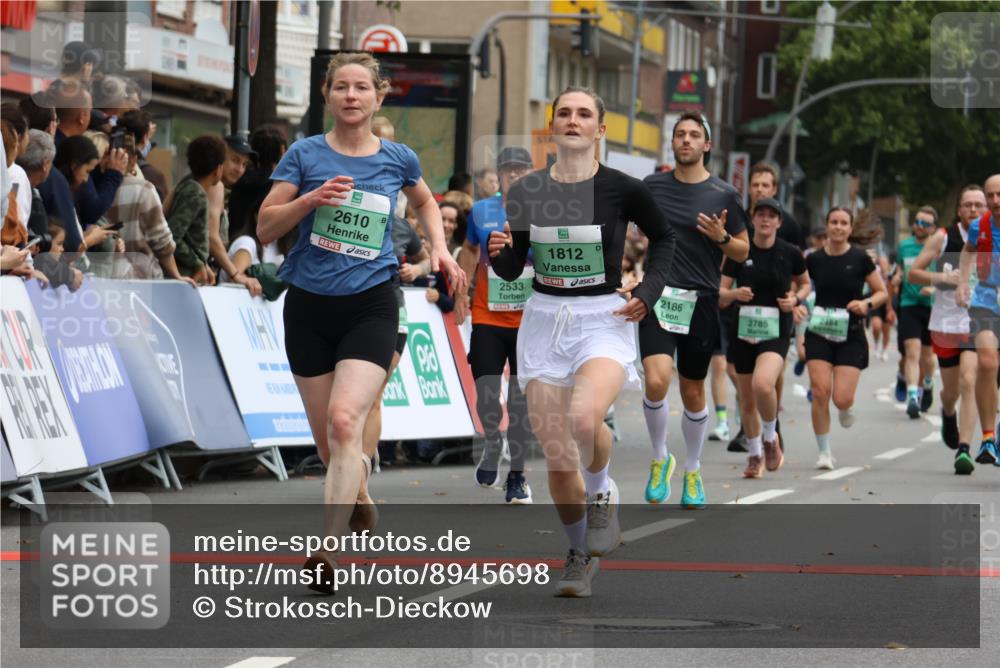 21.09.2025 - PSD Bank Halbmarathon Strokosch-Dieckow http://msf.ph/oto/8945698 21.09.2025 11:59:12 Ziel 1033, 1486, 1648, 1812, 2186, 2328, 2332, 2472, 2484, 2533, 2540, 2582, 2602, 2610, 2641, 2718, 2758, 2785, 3054 meine-sportfotos.de