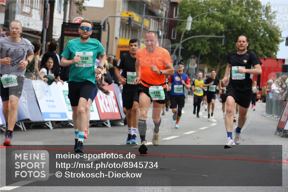 21.09.2025 - PSD Bank Halbmarathon Strokosch-Dieckow http://msf.ph/oto/8945734 21.09.2025 11:59:23 Ziel 1196, 1609, 1648, 2186, 2241, 2248, 2325, 2328, 2484, 2517, 2533, 2574, 2581, 2602, 2718, 2785, 2794, 2915, 3217, 3962 meine-sportfotos.de