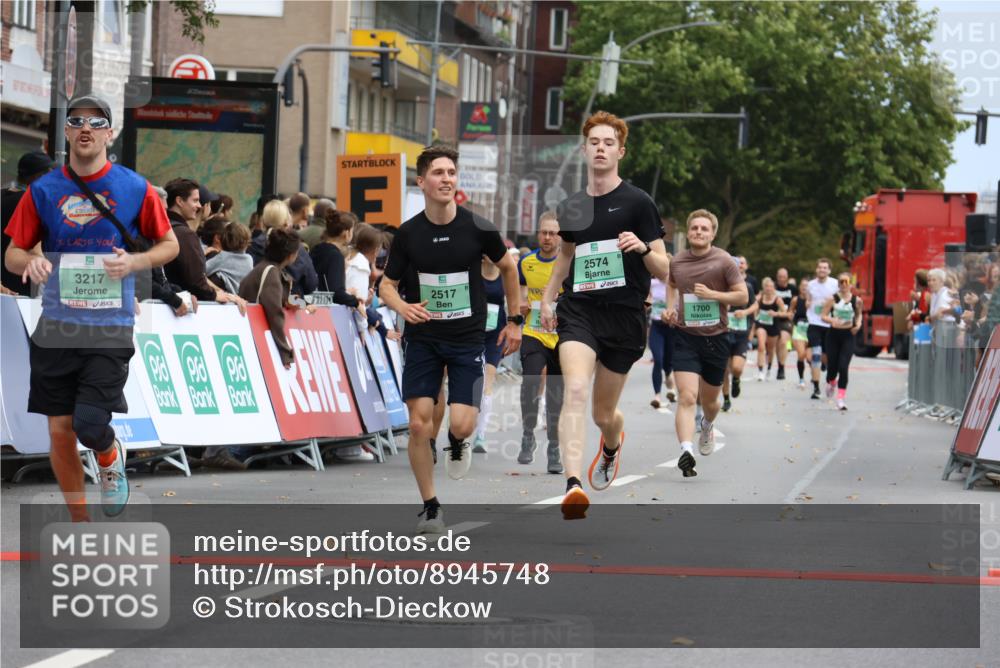 21.09.2025 - PSD Bank Halbmarathon Strokosch-Dieckow http://msf.ph/oto/8945748 21.09.2025 11:59:28 Ziel 1196, 1609, 1700, 2241, 2248, 2325, 2517, 2558, 2574, 2581, 2645, 2794, 2915, 3217, 3962 meine-sportfotos.de
