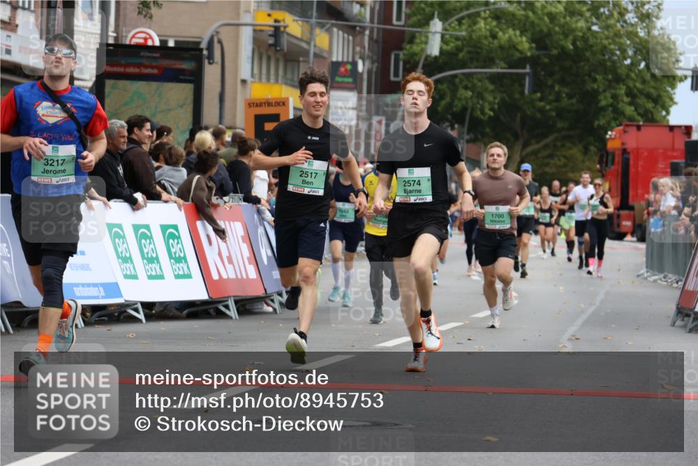 21.09.2025 - PSD Bank Halbmarathon Strokosch-Dieckow http://msf.ph/oto/8945753 21.09.2025 11:59:29 Ziel 1042, 1196, 1367, 1609, 1700, 2241, 2248, 2325, 2517, 2558, 2574, 2581, 2645, 2794, 2915, 3217, 3962 meine-sportfotos.de