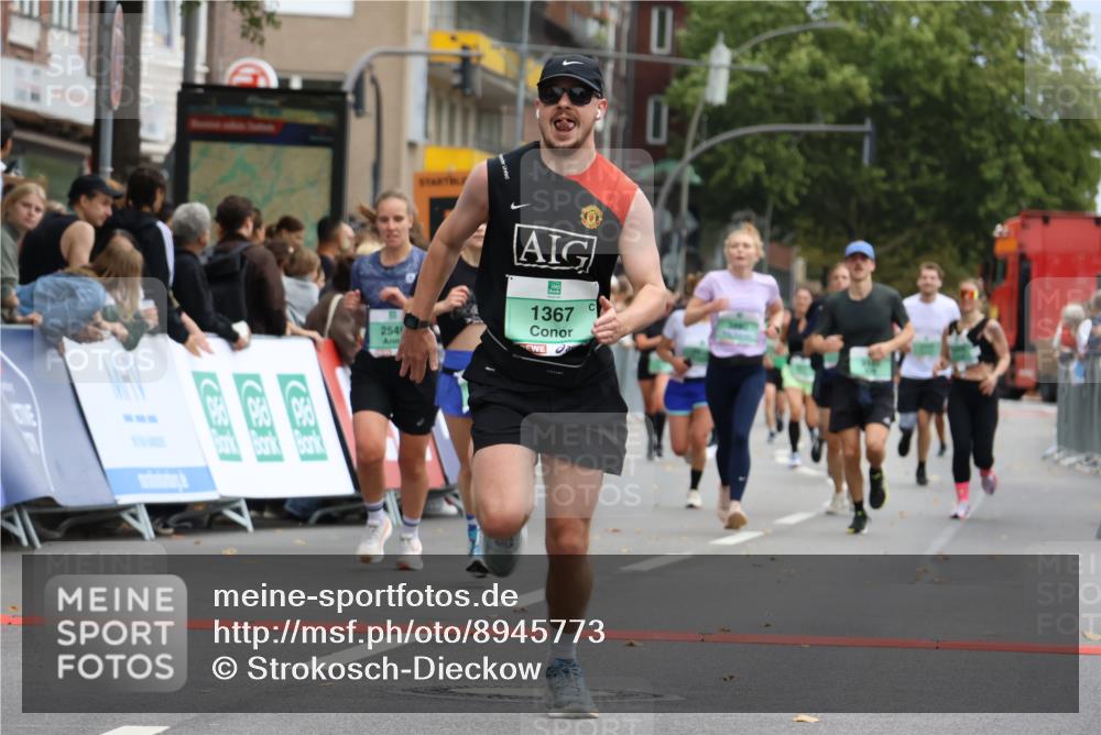 21.09.2025 - PSD Bank Halbmarathon Strokosch-Dieckow http://msf.ph/oto/8945773 21.09.2025 11:59:36 Ziel 1042, 1367, 1700, 2517, 2549, 2558, 2574, 2581, 2595, 2645, 3152, 3217, 3990 meine-sportfotos.de