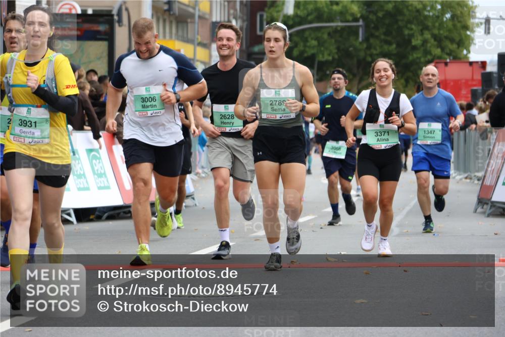 21.09.2025 - PSD Bank Halbmarathon Strokosch-Dieckow http://msf.ph/oto/8945774 21.09.2025 12:07:02 Ziel 1347, 1388, 1571, 1594, 2223, 2628, 2693, 2789, 2999, 3006, 3068, 3259, 3266, 3371, 3555, 3931 meine-sportfotos.de