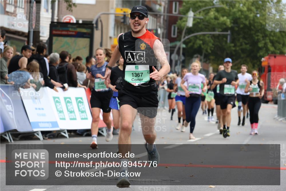 21.09.2025 - PSD Bank Halbmarathon Strokosch-Dieckow http://msf.ph/oto/8945776 21.09.2025 11:59:36 Ziel 1042, 1367, 1700, 2517, 2549, 2558, 2574, 2581, 2595, 2645, 3152, 3217, 3990 meine-sportfotos.de