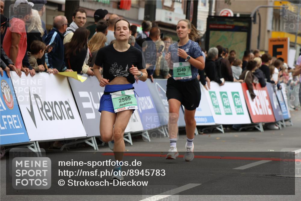 21.09.2025 - PSD Bank Halbmarathon Strokosch-Dieckow http://msf.ph/oto/8945783 21.09.2025 11:59:39 Ziel 1042, 1075, 1367, 1700, 2517, 2549, 2558, 2574, 2595, 2645, 2918, 3152, 3217, 3990, 4049 meine-sportfotos.de