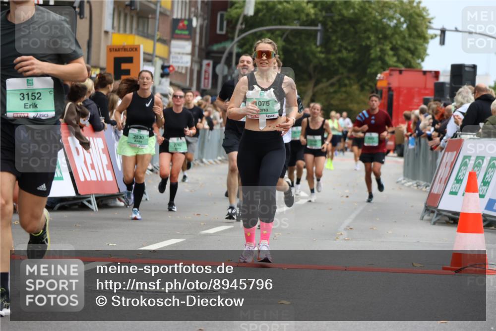 21.09.2025 - PSD Bank Halbmarathon Strokosch-Dieckow http://msf.ph/oto/8945796 21.09.2025 11:59:43 Ziel 1042, 1075, 1367, 1700, 2530, 2549, 2558, 2595, 2645, 2721, 2782, 2918, 2929, 3152, 3990, 4049 meine-sportfotos.de