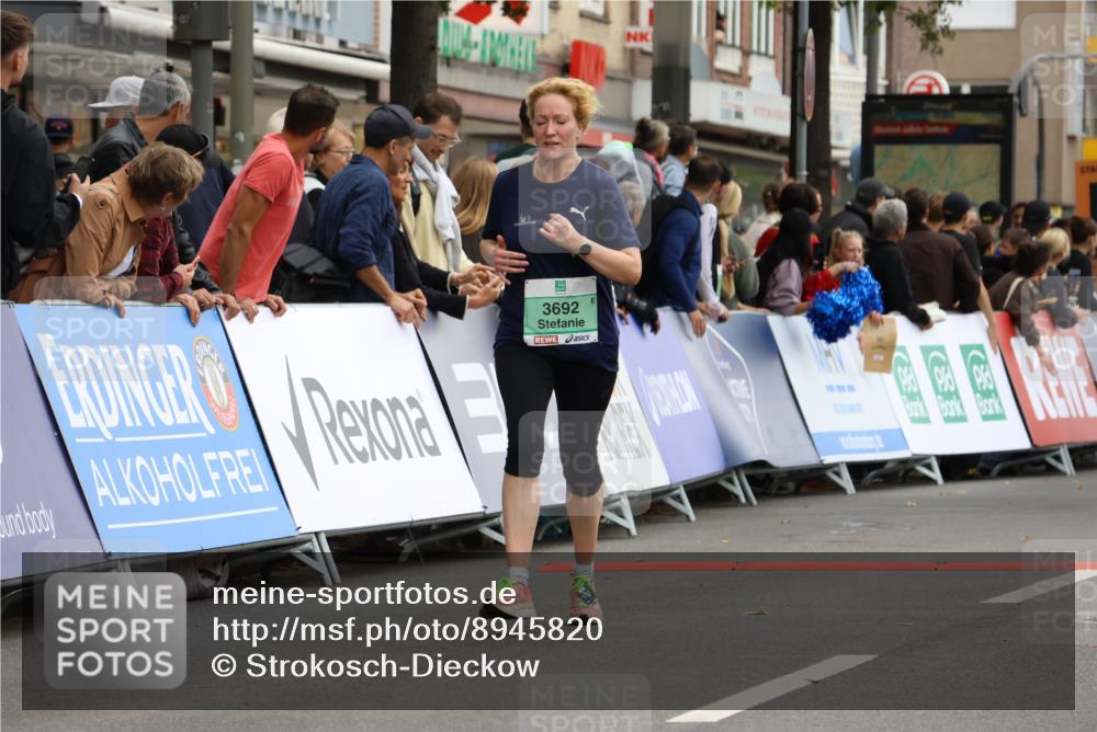 21.09.2025 - PSD Bank Halbmarathon Strokosch-Dieckow http://msf.ph/oto/8945820 21.09.2025 12:07:19 Ziel 1686, 2671, 2694, 2864, 2942, 3065, 3393, 3692 meine-sportfotos.de