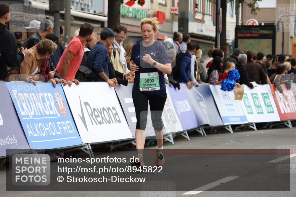 21.09.2025 - PSD Bank Halbmarathon Strokosch-Dieckow http://msf.ph/oto/8945822 21.09.2025 12:07:19 Ziel 1686, 2671, 2694, 2864, 2942, 3065, 3393, 3692 meine-sportfotos.de