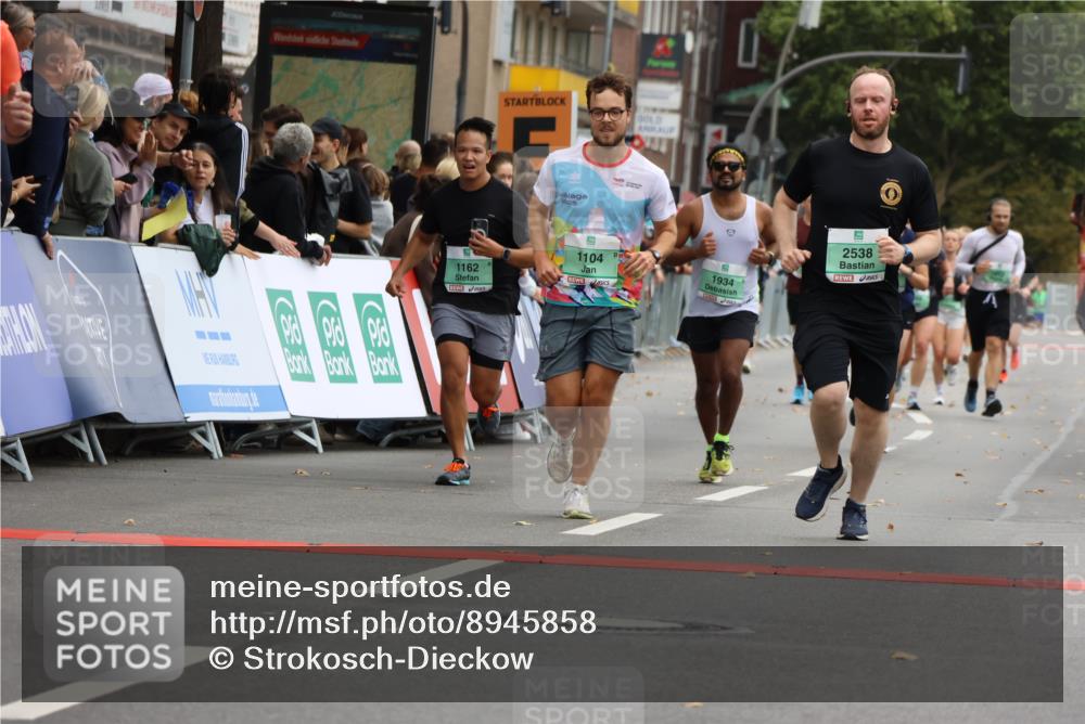 21.09.2025 - PSD Bank Halbmarathon Strokosch-Dieckow http://msf.ph/oto/8945858 21.09.2025 12:00:06 Ziel 1104, 1162, 1481, 1934, 2255, 2314, 2490, 2529, 2538, 2640, 2648, 2769, 2801, 3094, 3738, 3906 meine-sportfotos.de