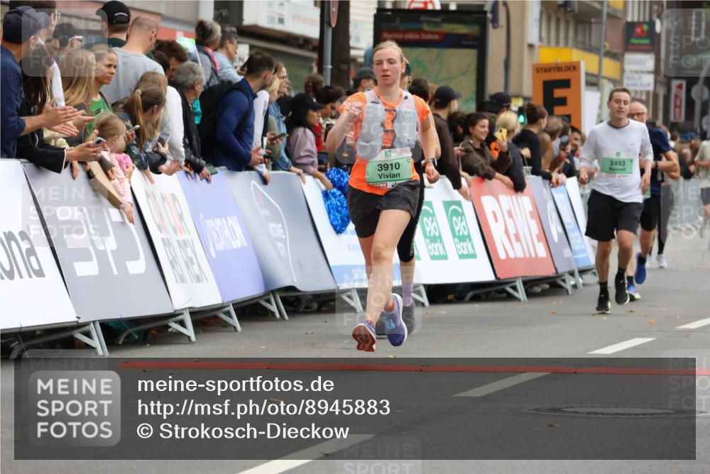 21.09.2025 - PSD Bank Halbmarathon Strokosch-Dieckow http://msf.ph/oto/8945883 21.09.2025 12:07:37 Ziel 2493, 2506, 2532, 2949, 2956, 3222, 3407, 3729, 3746, 3910, 3975 meine-sportfotos.de