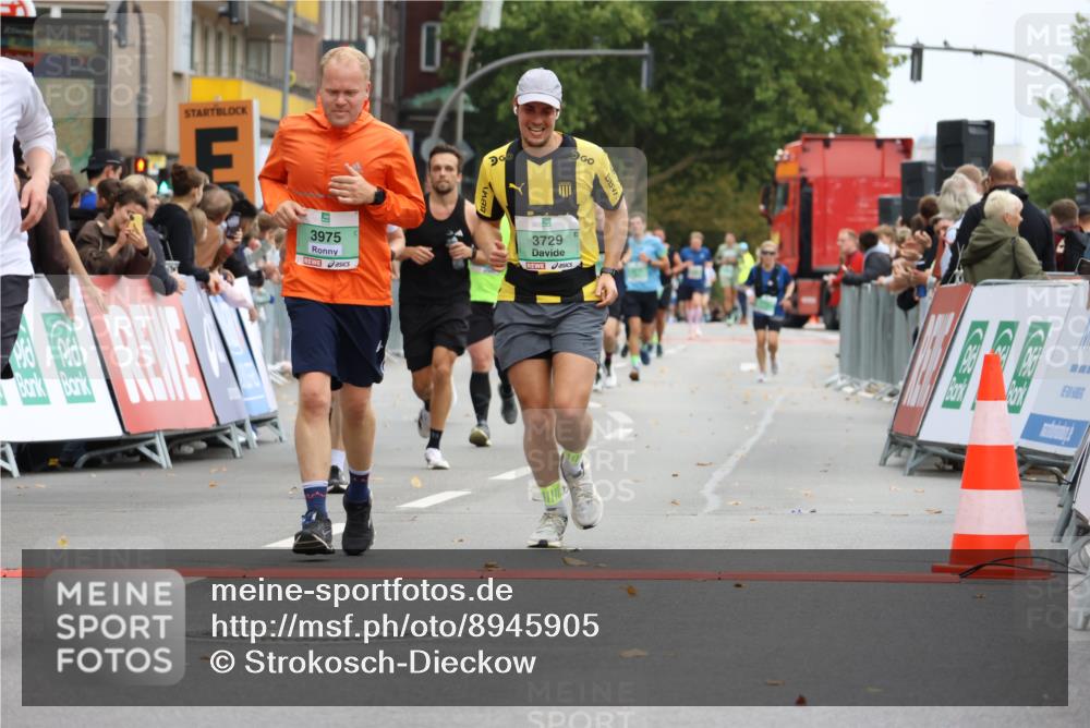 21.09.2025 - PSD Bank Halbmarathon Strokosch-Dieckow http://msf.ph/oto/8945905 21.09.2025 12:07:42 Ziel 2493, 2956, 3396, 3729, 3746, 3910, 3948, 3975 meine-sportfotos.de