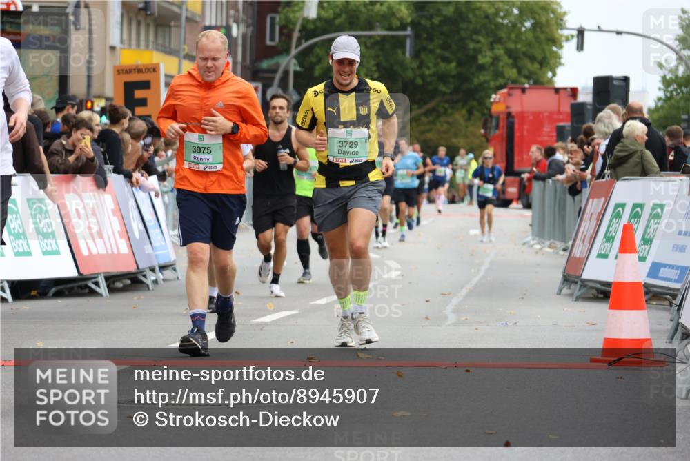 21.09.2025 - PSD Bank Halbmarathon Strokosch-Dieckow http://msf.ph/oto/8945907 21.09.2025 12:07:42 Ziel 2493, 2956, 3396, 3729, 3746, 3910, 3948, 3975 meine-sportfotos.de
