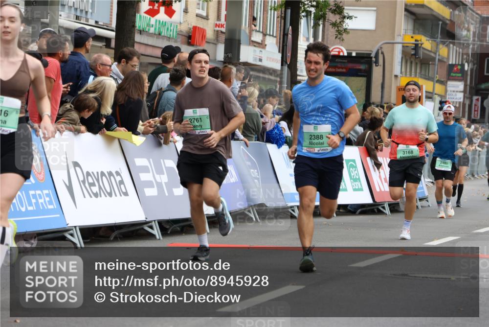 21.09.2025 - PSD Bank Halbmarathon Strokosch-Dieckow http://msf.ph/oto/8945928 21.09.2025 12:00:41 Ziel 1034, 1382, 2317, 2388, 2481, 2516, 2761, 2762, 2803, 3026, 3168, 3957, 3961 meine-sportfotos.de