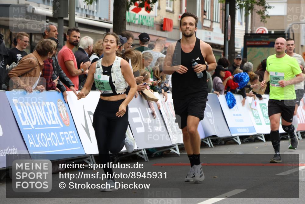 21.09.2025 - PSD Bank Halbmarathon Strokosch-Dieckow http://msf.ph/oto/8945931 21.09.2025 12:07:49 Ziel 2493, 2883, 2956, 3396, 3505, 3729, 3746, 3948, 3975 meine-sportfotos.de