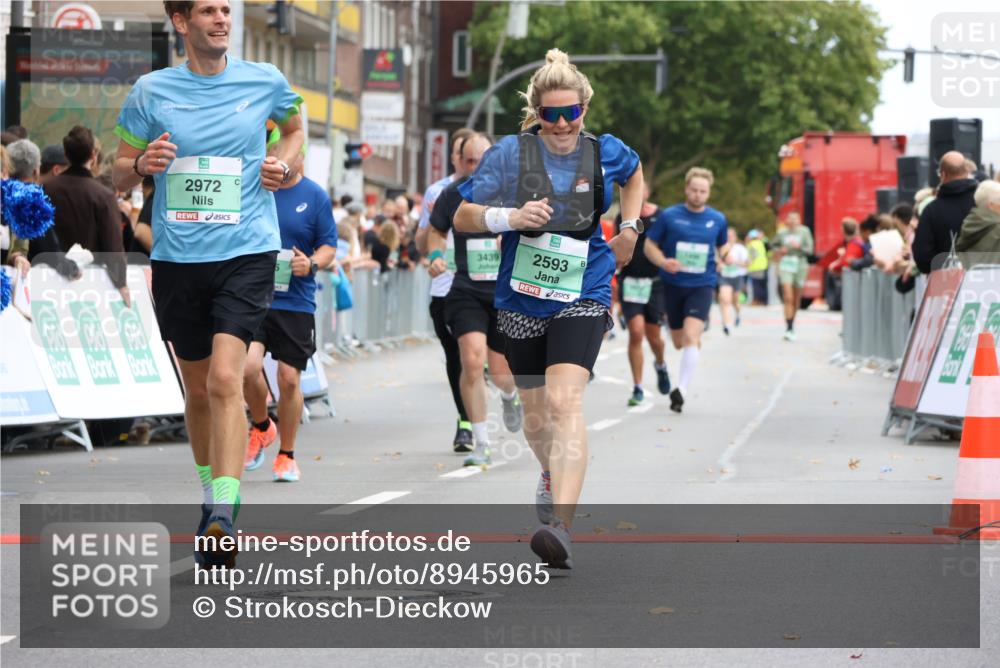 21.09.2025 - PSD Bank Halbmarathon Strokosch-Dieckow http://msf.ph/oto/8945965 21.09.2025 12:08:00 Ziel 1495, 1496, 2593, 2883, 2908, 2972, 3108, 3439, 3505 meine-sportfotos.de