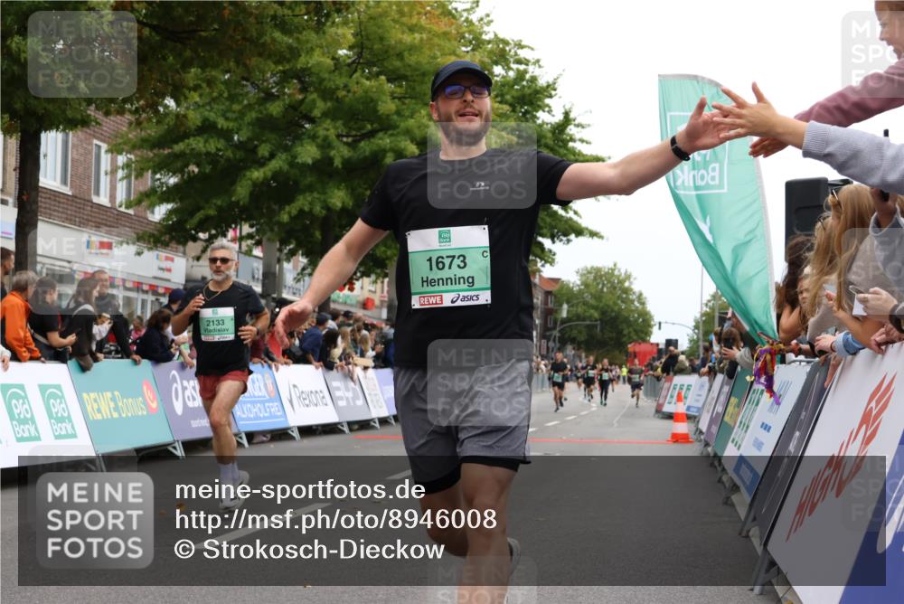 21.09.2025 - PSD Bank Halbmarathon Strokosch-Dieckow http://msf.ph/oto/8946008 21.09.2025 12:08:29 Ziel 1332, 1480, 1511, 1512, 1636, 1673, 2133, 2521, 2644, 2763, 2818, 2957, 3137, 3150, 3205, 3235, 3641, 3760 meine-sportfotos.de
