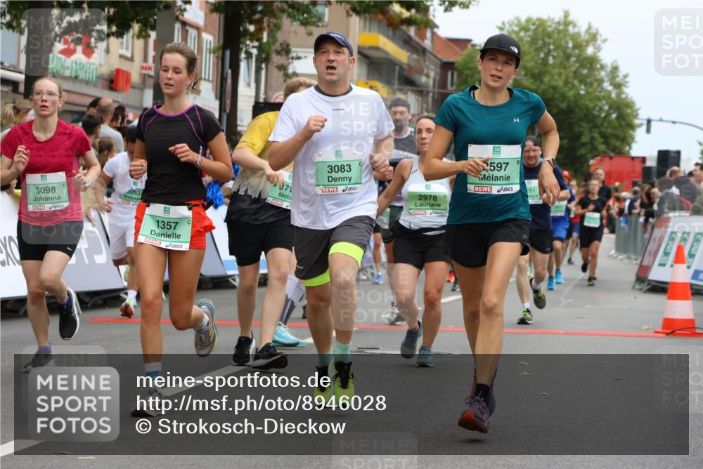 21.09.2025 - PSD Bank Halbmarathon Strokosch-Dieckow http://msf.ph/oto/8946028 21.09.2025 12:01:18 Ziel 1357, 1711, 1789, 2093, 2498, 2597, 2733, 2751, 2943, 2978, 3011, 3053, 3083, 3098, 3182, 3186, 3187, 3964, 4038 meine-sportfotos.de