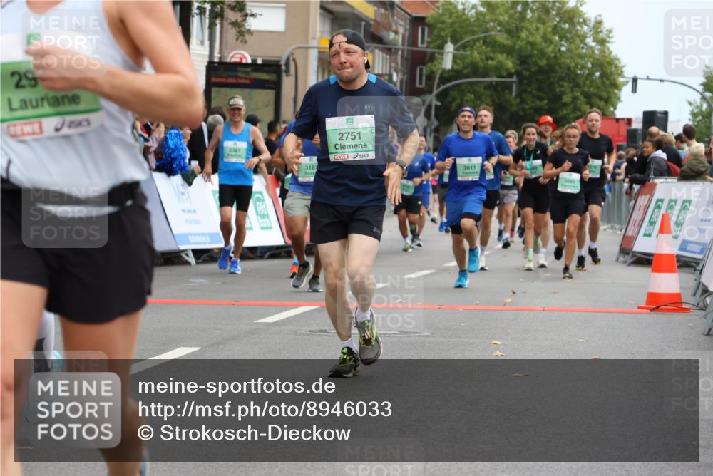 21.09.2025 - PSD Bank Halbmarathon Strokosch-Dieckow http://msf.ph/oto/8946033 21.09.2025 12:01:22 Ziel 1357, 1376, 1400, 1711, 1789, 2367, 2597, 2686, 2733, 2751, 2943, 2978, 3011, 3053, 3083, 3098, 3186, 3187, 3352, 3565, 3951, 3964, 3973, 4038 meine-sportfotos.de