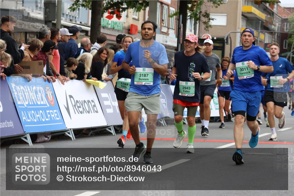 21.09.2025 - PSD Bank Halbmarathon Strokosch-Dieckow http://msf.ph/oto/8946043 21.09.2025 12:01:25 Ziel 1261, 1357, 1373, 1376, 1395, 1400, 1585, 1711, 1789, 2367, 2597, 2686, 2730, 2751, 2943, 2978, 3011, 3053, 3083, 3098, 3186, 3187, 3352, 3565, 3951, 3964, 3973, 4038 meine-sportfotos.de