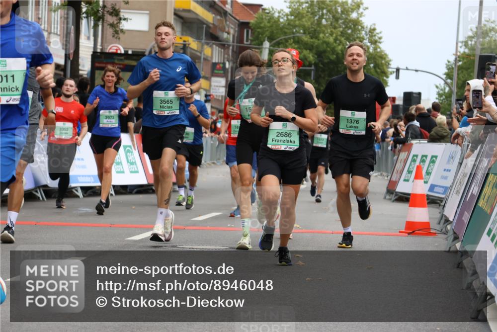 21.09.2025 - PSD Bank Halbmarathon Strokosch-Dieckow http://msf.ph/oto/8946048 21.09.2025 12:01:27 Ziel 1261, 1373, 1376, 1395, 1400, 1585, 1789, 2367, 2495, 2686, 2730, 2751, 2766, 2943, 2978, 3011, 3053, 3186, 3187, 3352, 3565, 3951, 3964, 3973, 4038 meine-sportfotos.de