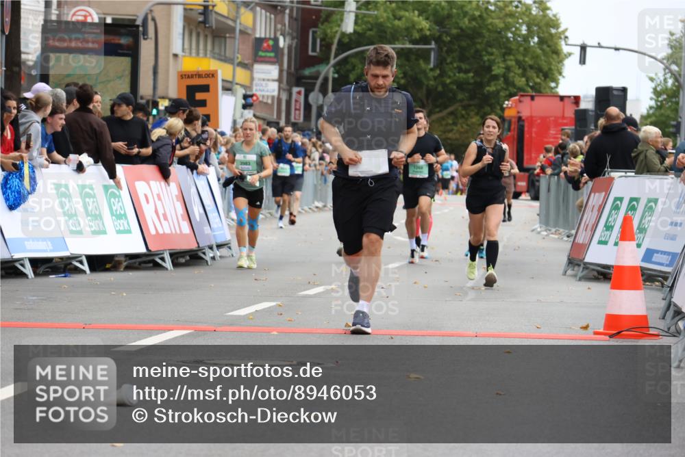 21.09.2025 - PSD Bank Halbmarathon Strokosch-Dieckow http://msf.ph/oto/8946053 21.09.2025 12:08:46 Ziel 1267, 1268, 1442, 2575, 3223, 3261, 3273, 3274, 3414, 3506, 3794, 3983 meine-sportfotos.de