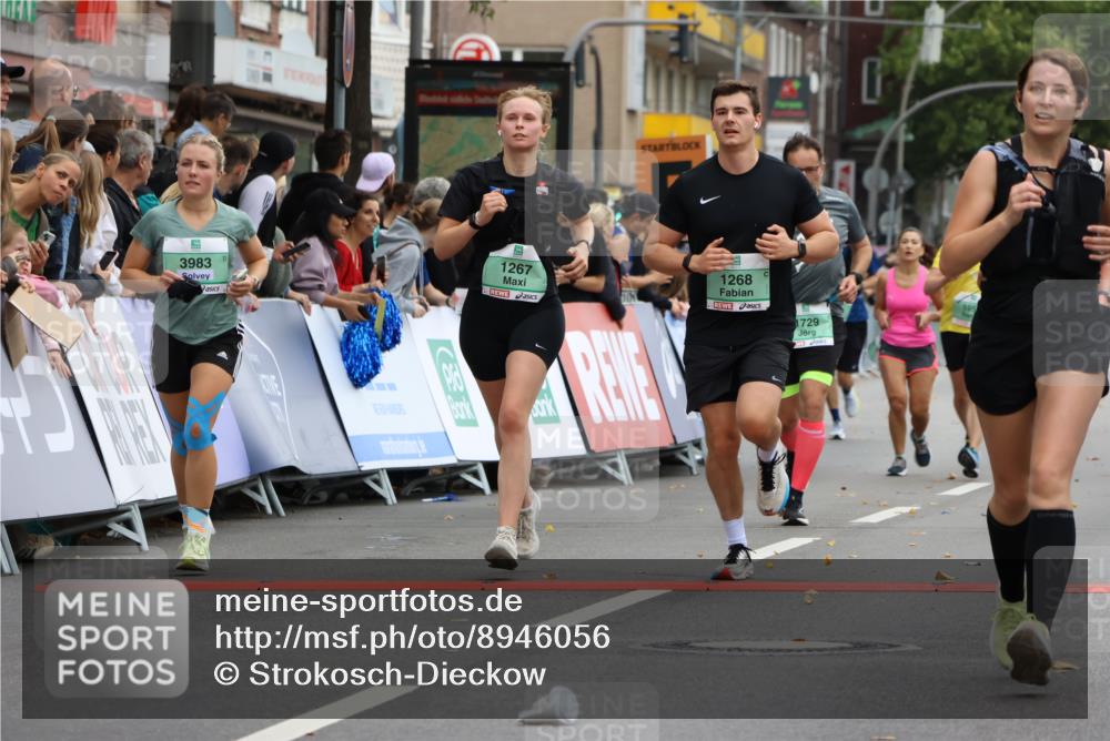 21.09.2025 - PSD Bank Halbmarathon Strokosch-Dieckow http://msf.ph/oto/8946056 21.09.2025 12:08:52 Ziel 1267, 1268, 1729, 1730, 1954, 2575, 2643, 3273, 3274, 3392, 3794, 3983 meine-sportfotos.de